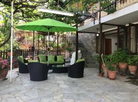 Giannoullas Luxury2Bedroom House in Kalopanagiotis, hotel in Kalopanayiotis
