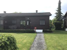 Chalet Lizelle, hotel v destinaci Durbuy
