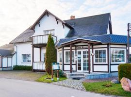 Pension Haus Strandeck, bed and breakfast en Zingst