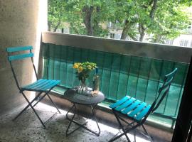 Aix Homes, hotel near Mejanes Library, Aix-en-Provence