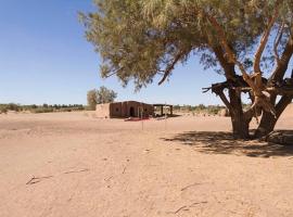 Nomadic Life Camp, cabin in Mhamid