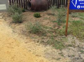 Monte Loureiro-caveira, hotel em Melides