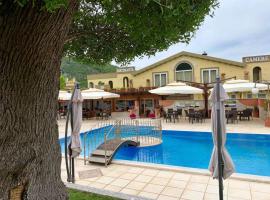 Villa Dei Fiori, hotel with parking in Montoro Inferiore