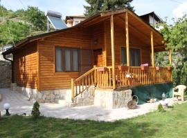 Zemu izmaksu kategorijas viesnīca Guest House „ Mountain Rest“ pilsētā Lilyanovo