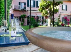 Grand Tour Resort