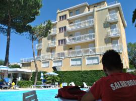 Hotel Bahama, hotel a Rimini