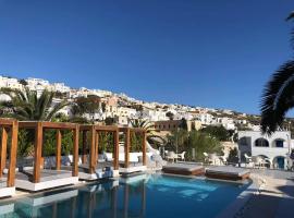 Callia Retreat Suites - Adults Only: Fira'da bir otel