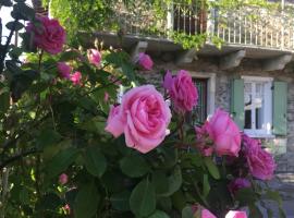 Ma maison art, villa in Brovello-Carpugnino