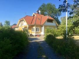 Pensionat Kanalvillan, homestay in Väddö