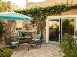 Casa La Premsa at Masia Nur Sitges, Adults only, casa rural en Canyelles