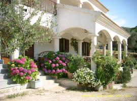 U Filipaghju, hostal o pensión en Galéria