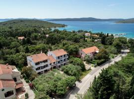 Apartments Mrva, hotel v destinaci Ugljan