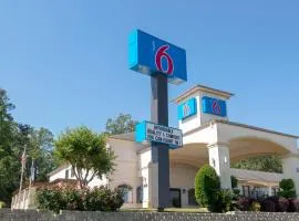 Motel 6-Tyler, TX