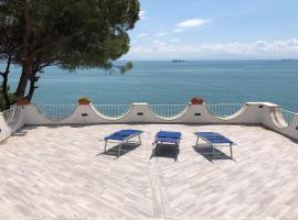 Amalfi Coast Luxury House, hotel Vietriben