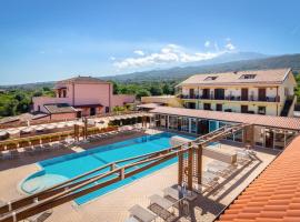 La Terra Dei Sogni Country Hotel: Fiumefreddo di Sicilia'da bir otel