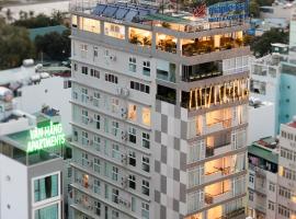 Maple Leaf Hotel & Apartment