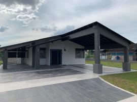 Traditional Villa with Modern Design 3R2B, hotel berdekatan Dewan Konvensyen GRC, Ipoh