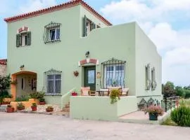 MaGea-Thalassa,Top floor Cretan studio with views