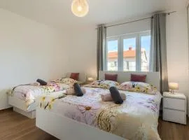 Esther Apartment