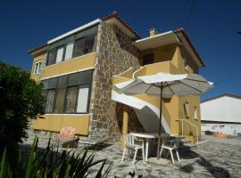 Casa Zizi Bela, apartment in Lourinhã