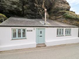 Smugglers Cottage: Tintagel şehrinde bir otel