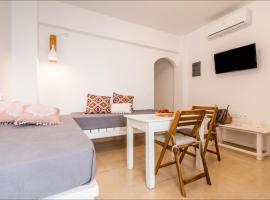 Krystalia's Apartment, Ferienwohnung in Plaka Milos