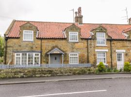 11A High Street, holiday home in Scarborough