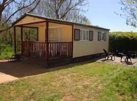 LES PIERRES CHAUDES, campsite in Veyrignac