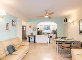 Dalia Seaside 2 Bedroom Apartment with Pool & Garden