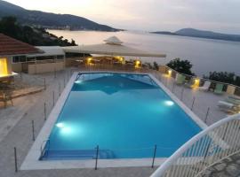 Sunrise Hotel Nikiana Lefkada, hotel near Agios Ioannis Beach, Nikiana