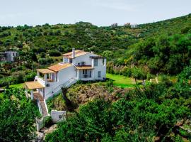 Villa Von Sophia, Hotel in Petriaí