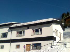 Berg & Skihütte -Schmittenhof, hotell sihtkohas Laterns huviväärsuse Gapfohl lähedal