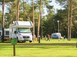 Tropical Islands Campingplatz, hotell sihtkohas Krausnick huviväärsuse Teemapark Tropical Islands lähedal