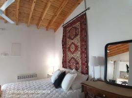Ble Mavi - Studio for 2, bed and breakfast v destinaci Vouni