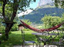 Le Gîte de la Maison Soleil, hotel sa parkingom u gradu Alex