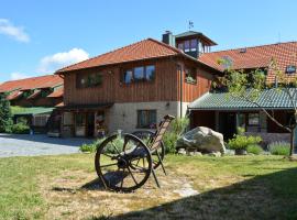 Ekofarma Horní Chrášťany, hotel in Lhenice