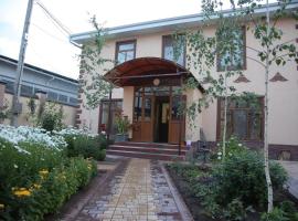 MEDI Guest House, hotel v destinaci Osh