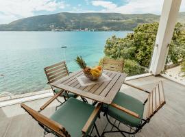 Apartments Joy, hotel a Herceg-Novi