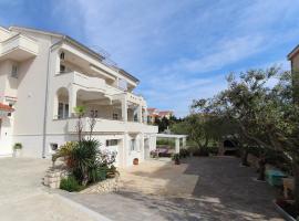 Apartmani Palma, hotel din Novalja