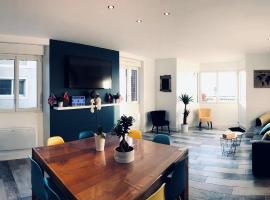 Gîte « La Vague » 8-10 pers, hotel in Grandcamp-Maisy