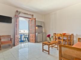 Sea Stone Hotel, leilighetshotell i Karpathos