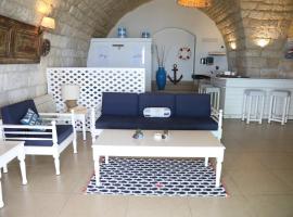 Le Blanc Bleu, hotel in Jbeil