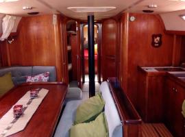 Velero MissTick,Gibsea 47'2, hotel con jacuzzi en Puerto Calero