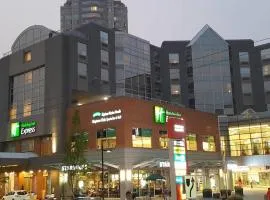 Holiday Inn Express Vancouver-Metrotown (Burnaby)