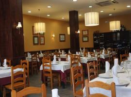 Hostal Restaurante Alarico, gjestgiveri i Allariz