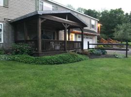 Coolis Apartment, vacation rental in Richfield Springs