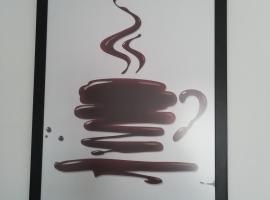 Chambres d'Hôtes Les Muriers, отель в городе Роман-сюр-Изер