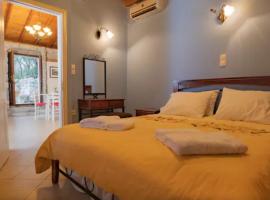 Amphitrite's House, hotel v destinaci Neon Oitilon