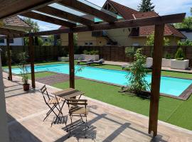 Silver Lounge Siófok, guest house in Siófok