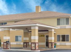 Super 8 by Wyndham Hanover, hotel malapit sa Lincoln Speedway, Hanover